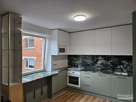 medinių virtuvės baldų pavyzdžiai