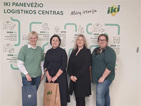 Fragmentas iš gamintojo Lietuvos rinkai skirto pasiūlymo apie Eternit/Cedral beasbestinio šiferio gamybą ir spalvų įvairovę