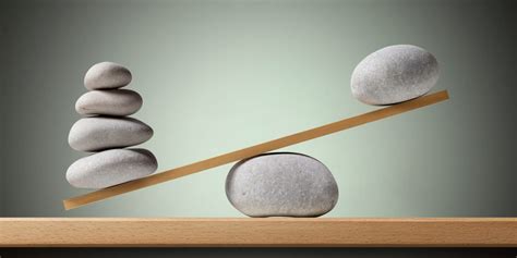 Palyginimas: originali AntiDUST juostelė ir neoriginali