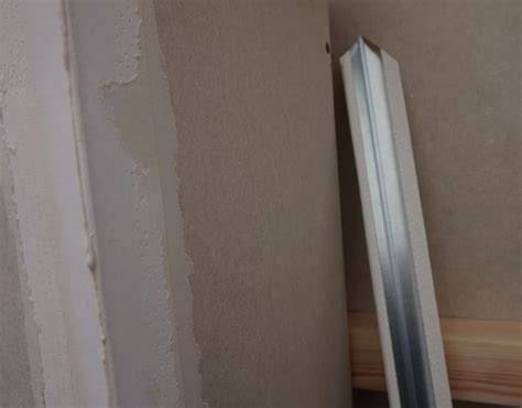 Kampiniai profiliai su apsauginiu popieriumi (Knauf Q-Spray)