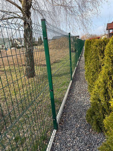 Pramoninių ir privatinių tvorų montavimo komanda