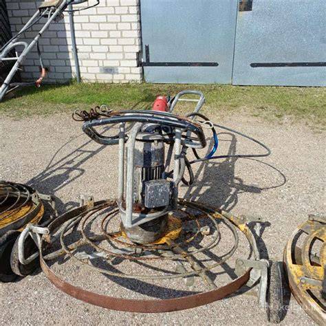 Elektrinė glaistykle užtrinamo betono paviršiaus iliustracija