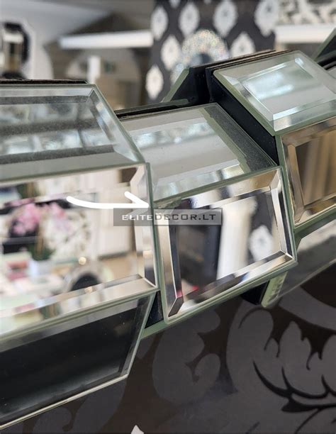 Agato plytelės su veidrodiniu suvedimu