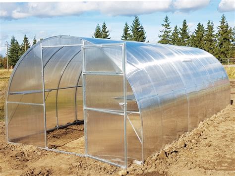 Šiltnamio konstrukcija iš metalinių vamzdžių