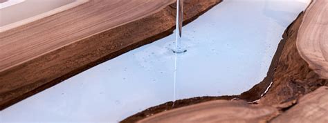 Schematinis epoksidinės dervos maišymo procesas