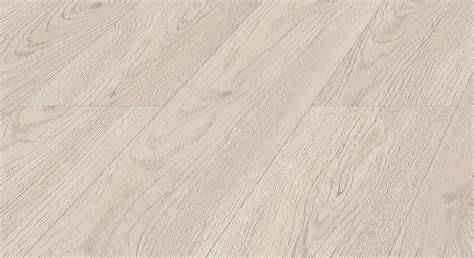 Drėgmei atsparus laminatas pavyzdys