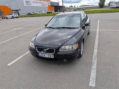 Interjeras ir įranga Volvo S60