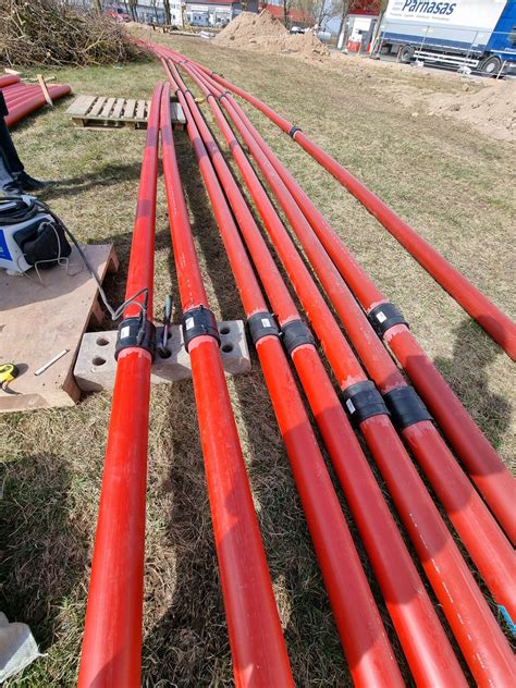 Schema vamzdžių klojimo uždaru būdu