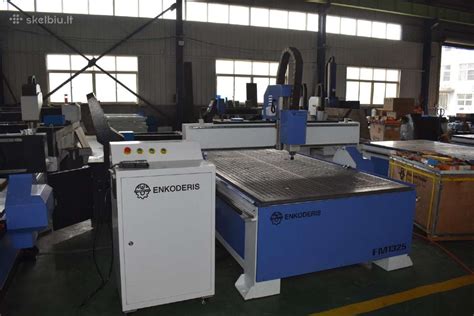 CNC medienos frezavimo staklės