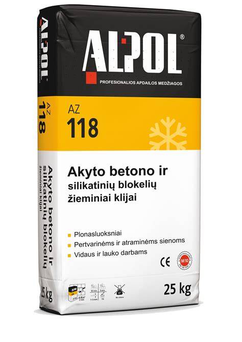 Infografika apie medinių karkasų ir akytojo betono blokelių charakteristikas bei jų palyginimą