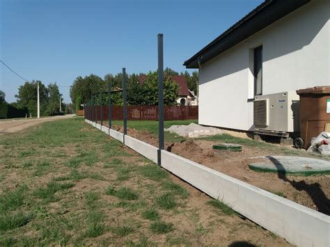 apželdintas namo pamatas