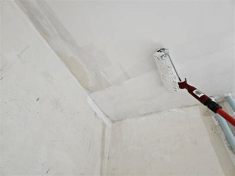 betoninių lubų paruošimas lakavimui