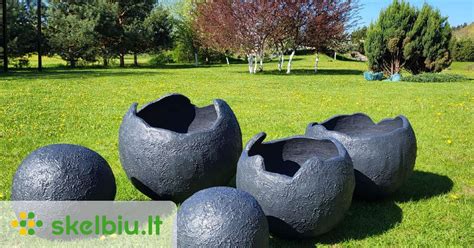 Rankų darbo vazonai iš cemento ir audinio