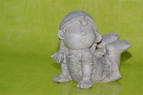 Betoninės sodo figūrėlės