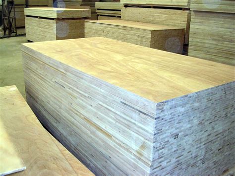 Lumber core faneros principas