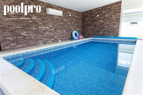 Skysto silikono naudojimas baseino kampuose