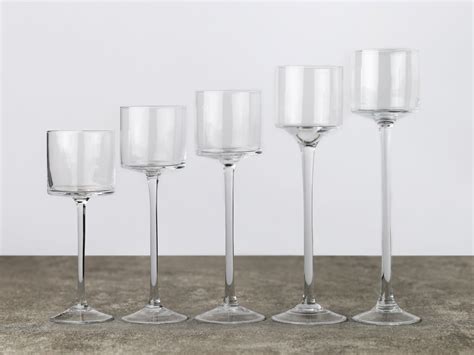 Vaško dėmė ant stiklinės žvakidės