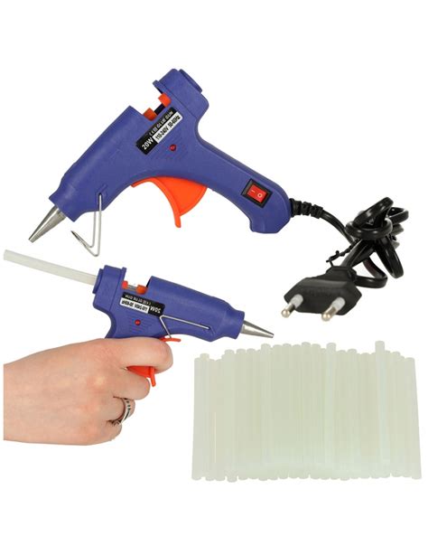 Nuotrauka su įvairiais juostelinių klijų „Milan“ panaudojimo pavyzdžiais