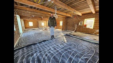 Senų rąstinių grindų renovacija