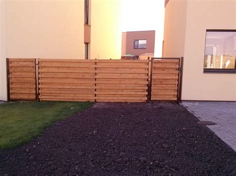 Stilinga tvora iš degintos medienos