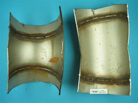 Vidinis nerūdijančio plieno vamzdžio paviršius priešgaisrinės apsaugos sistemoje po kelių mėnesių