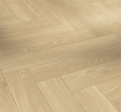 Spalvų paletė: Fortuna Forest Oak 616 ir kitos eglutės rašto grindų dangos