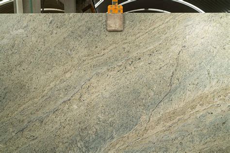 Granito „Surf Wave White“ tekstūra, imituojanti jūros bangas