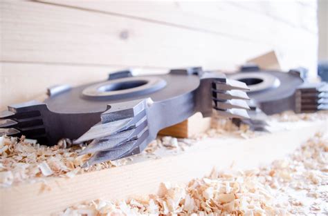 Medienos sujungimo dygiais schematinis pavaizdavimas