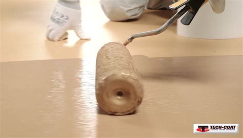 Grindų dažymas voleliu