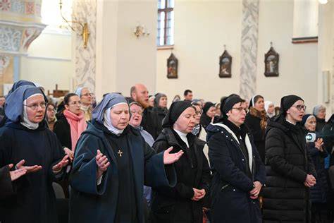 Delno-kvietes-plyteliu-privalumai-sausu
