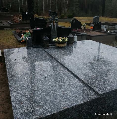 Pilko granito kapavietės pavyzdžiai