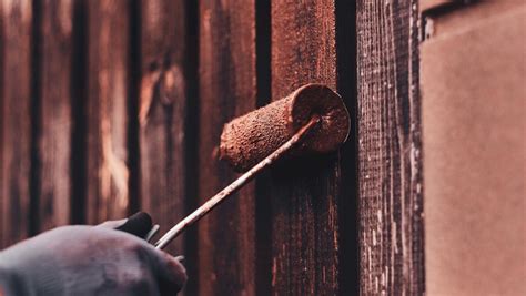 Schemos rekomendacijos: dažymo įrankiai, dažų tipai ir viršutinių paviršių paruošimas