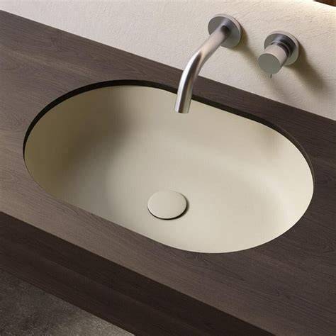 Montavimo tipų iliustracija: Slim Top, Flush, iš apačios