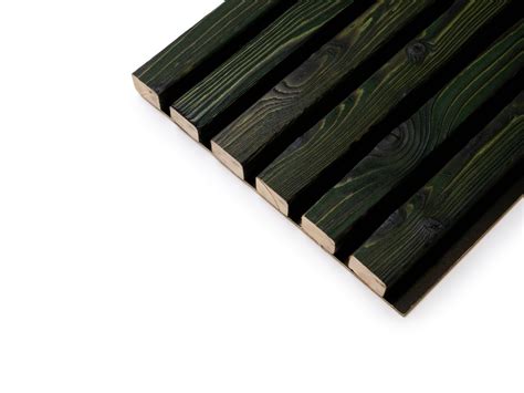 Degintos medienos interjero detalė