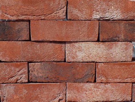 Įvairūs mūro mišiniai ir plytos