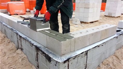 Sienų mūrijimas su bauroc blokeliais