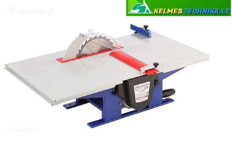 Istorinės medienos apdirbimo staklės