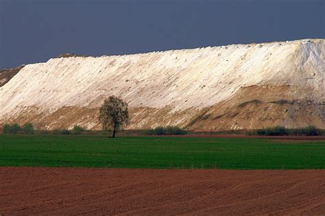 Kėdainių gipso kalnai žiemą