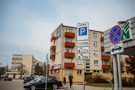 Aukštųjų apkrovų vietos: prekybos centrai ir parkavimo aikštelės