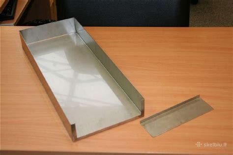 Nerūdijančio plieno skardos su įvairiais dekoratyviniais paviršiais