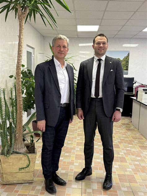 Gelgaudiškio gelžbetonis - įmonės biurų ir gamyklos vaizdas