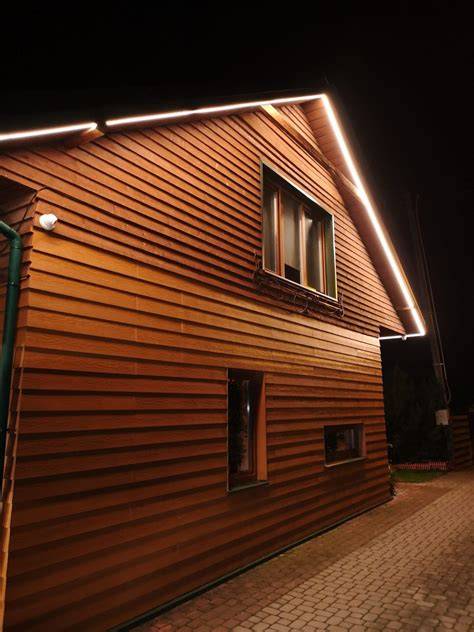 LED fasado ilgaamžiai sprendimai: kontūrų apšvietimas ir projektoriai