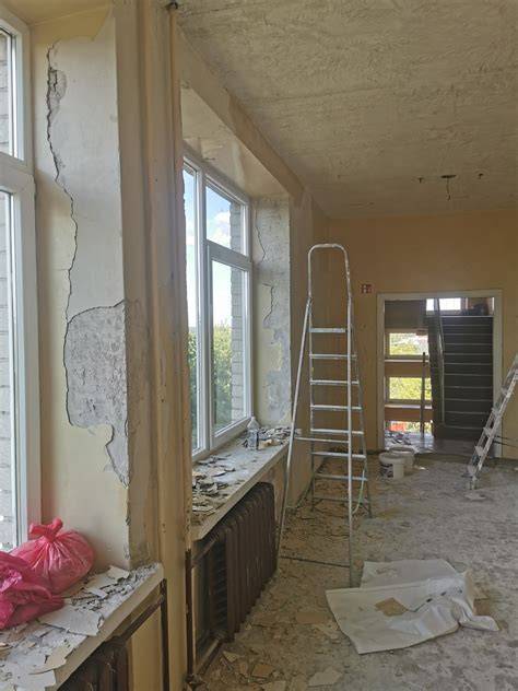 Langų angokraščių pilnos apdailos procesas - nuotraukų pavyzdžiai