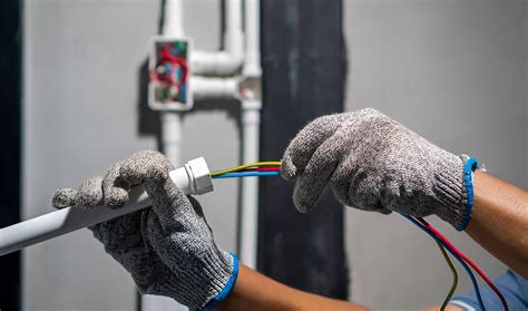 Gofruoto vamzdelio naudojimas elektros instaliacijoje