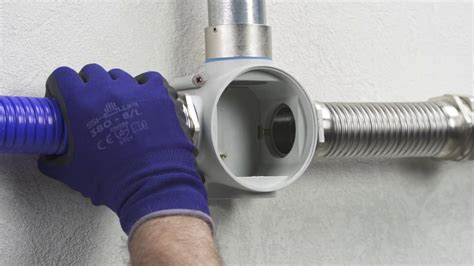 Gofruoto vamzdžio pjūvis su vidiniu vamzdžiu