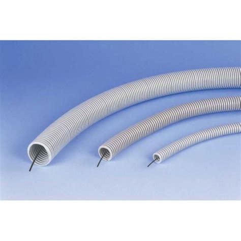 Įvairių dydžių ir spalvų gofruoti vamzdžiai