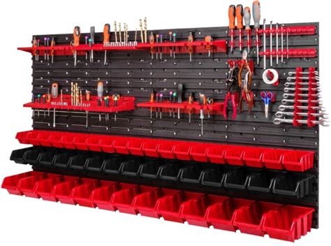 Pramoninio vamzdyno su įvairiomis sklendėmis vaizdas