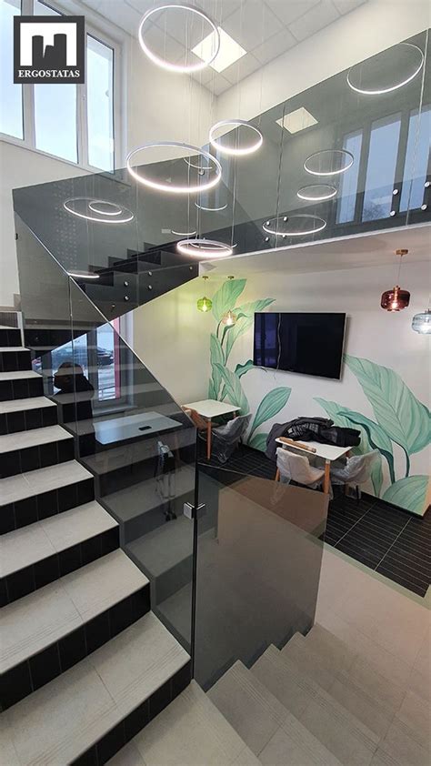 Skirtingų tipų balkonų turėklų pavyzdžiai