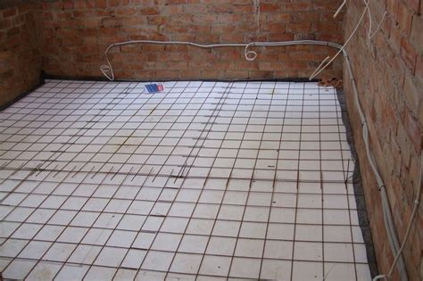 Grindų armavimas prieš betonavimą.