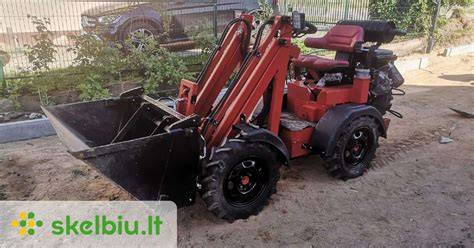 Komplektacijos vizualizacija: mini krautuvas su betono maišymo kaušu